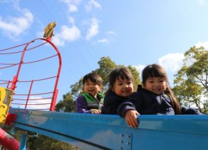 食育専門家が教える 子どもの 遊び食べ は立派な探索活動 上手な向き合い方とは 保育のお仕事レポート