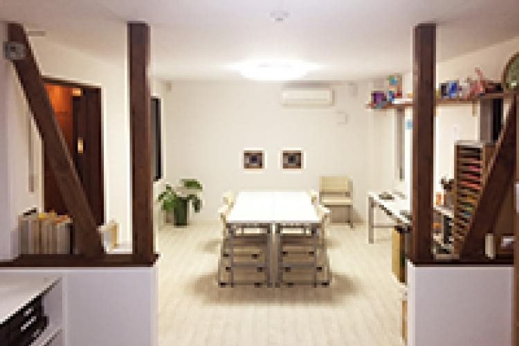 ボーダレスアートスタジオ コドモダスシルヴァン 愛知県名古屋市熱田区の保育士 非常勤 パート求人 保育のお仕事