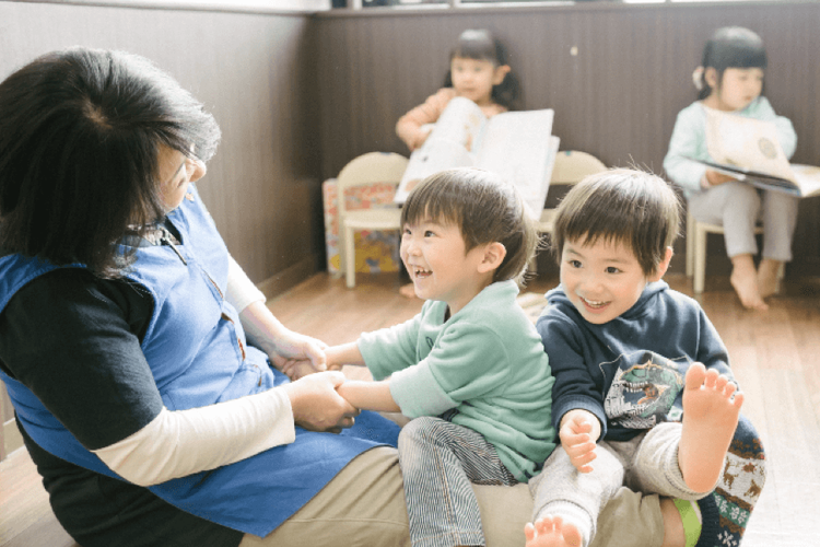 あい あい保育園東池袋園 東京都の園長 正社員の求人 保育のお仕事