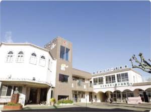 学校法人市藤学園